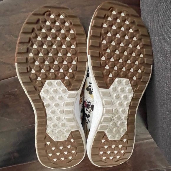 Vans X Disney Mickey Mouse Ultra Range First Edition Men’s 9.5 - Picture 10 of 12